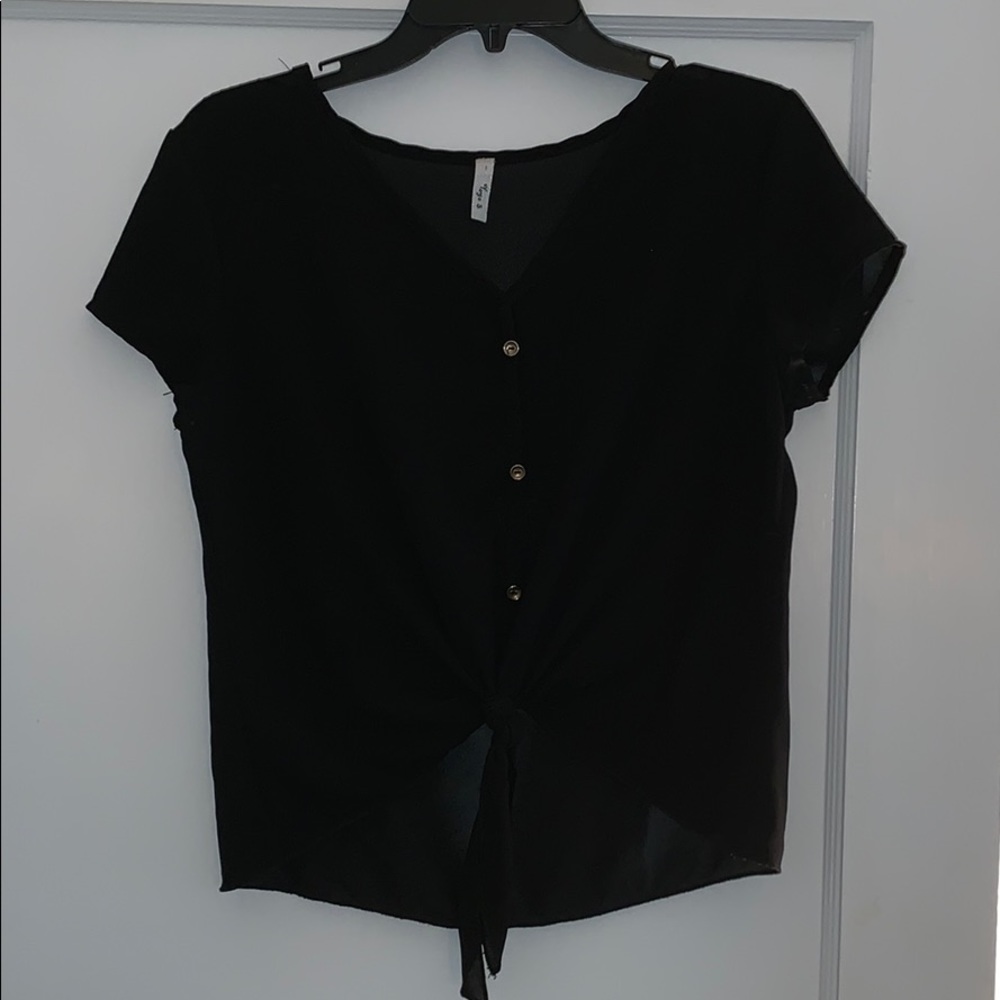 Yoga 5 Black Top